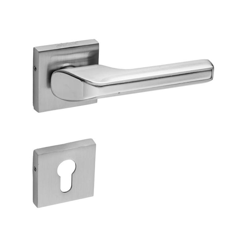 VOYAGER HANDLE