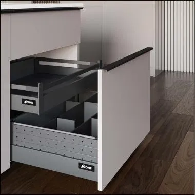 PANTRY UNITS WITH SQUARE RAIL